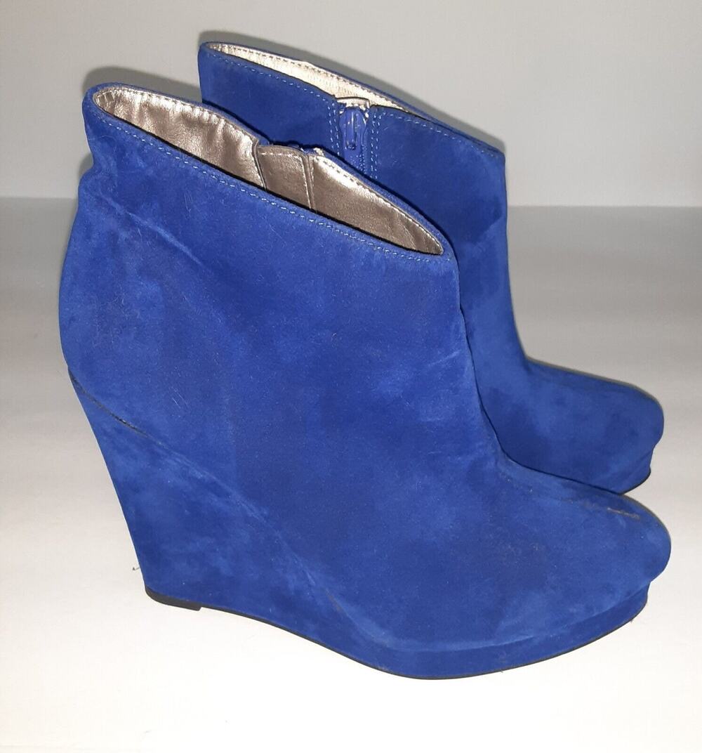 Michael Antonio Blue Suede Wedge Boot sz 8 Flaw